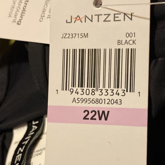 New with tags Jantzen Glamour Maillot Cap-Sleeve One-Piece Swimsuit Black 22W - Picture 11 of 16